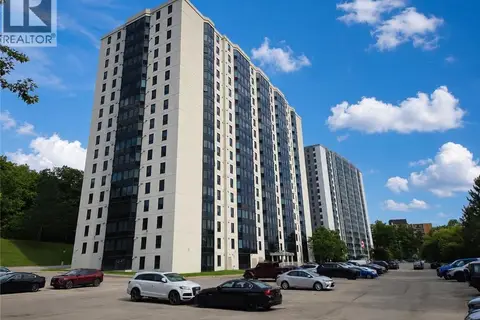 35 GREEN VALLEY Drive Unit# 1511