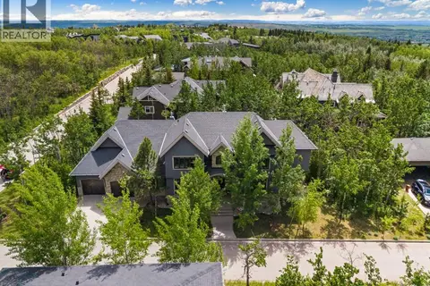 136 Posthill Drive SW