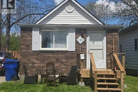 161 Wellington STREET East
