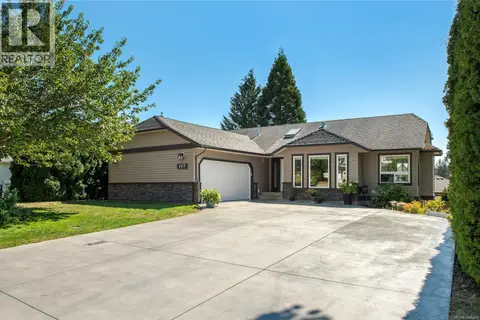 747 Steenbuck Dr