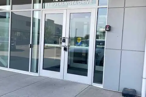 1210, 11 Royal Vista Drive NW