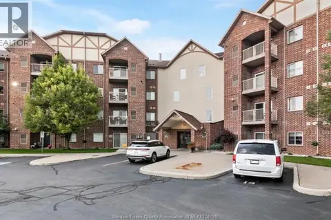 3160 Wildwood Unit# 107