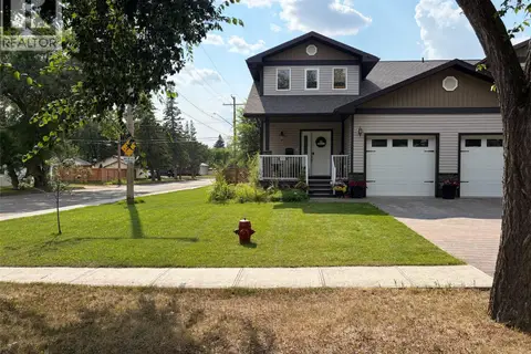 715 Centre STREET