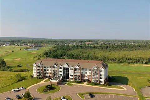 185 Royal Oaks Boulevard Unit# 204