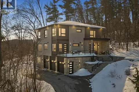 111 GRAND RIDGE Drive