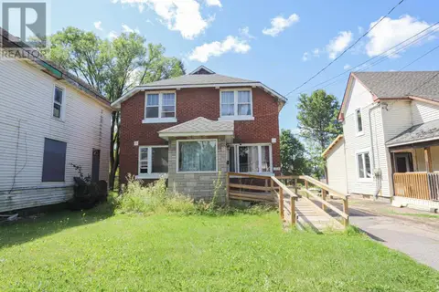 239 Wellington ST