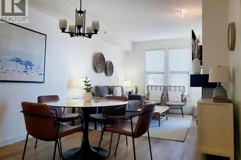4200 LAKESHORE Drive Unit# 329