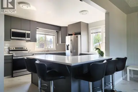 5122 5th Street W