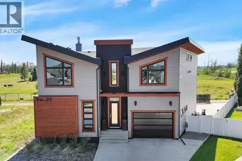 31 Leaside Crescent