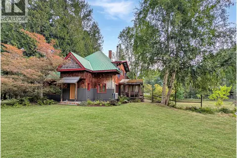 6518 Slocan River Road