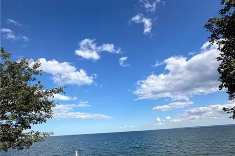 5250 LAKESHORE Road Unit# 1901
