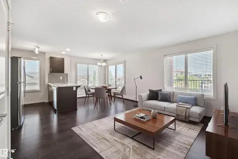 #318 5521 7 AV SW SW