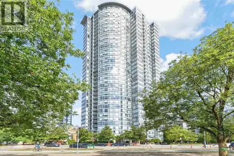 3607 1033 MARINASIDE CRESCENT