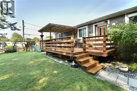 39 1413 SUNSHINE COAST HIGHWAY