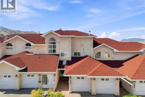 15 HUDSONS BAY Trail Unit# 305