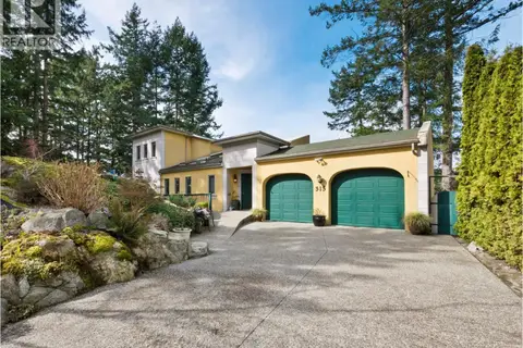 313 SKYLINE DRIVE