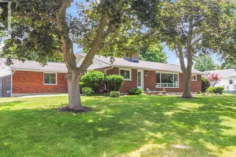 1202 ST.CLAIR PARKWAY