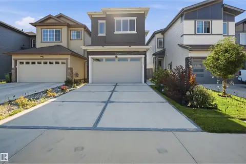 2027 13 AV NW