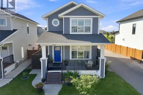 636 Meadows BOULEVARD