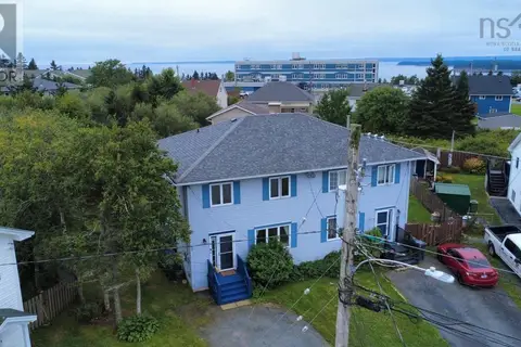 67 Thorncrest Court