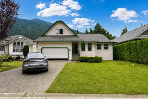 314 MIAMI RIVER DRIVE, Harrison Hot Springs