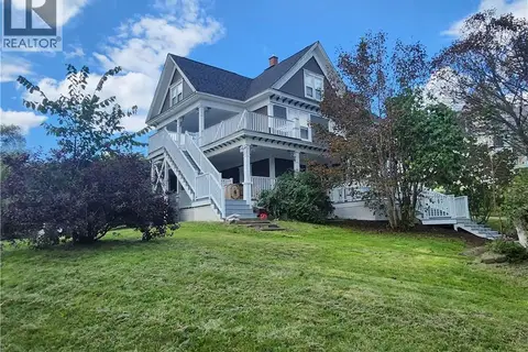 17 Pleasant Street