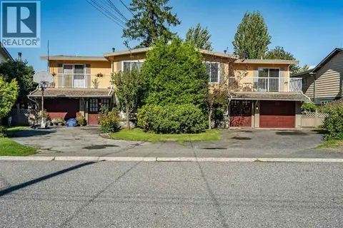 5529 5531 MAPLE CRESCENT