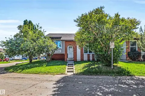 10856 173 AV NW