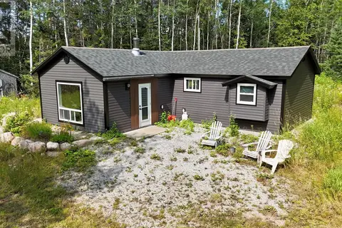 9 Midway Cabins Road