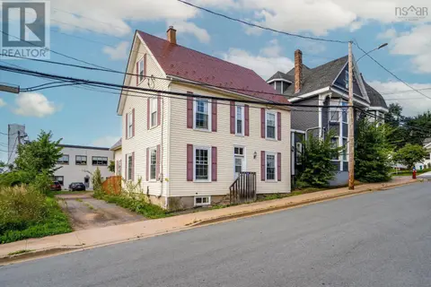 20 Gray Street