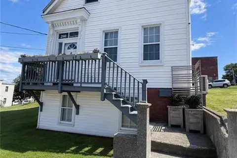 290 Tower Street