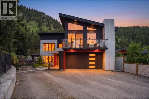 1015 Paquette Road