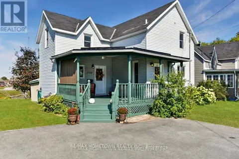 2178 DUNDAS STREET E