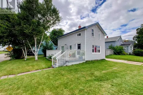 102 Brockville Street