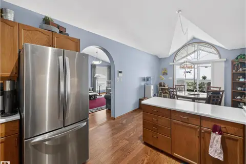 #7 85 GERVAIS RD