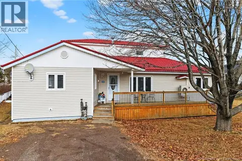 20 Woodland Boulevard