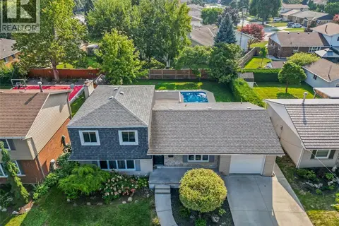 71 Parry DRIVE