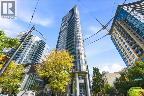 1703 233 ROBSON STREET