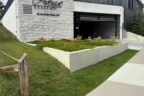 #2, 55 Christie Point SW