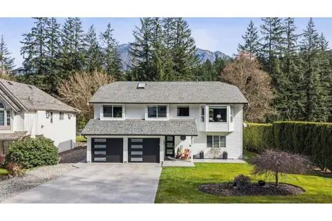 295 FORREST CRESCENT, Hope
