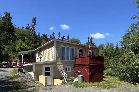136A Memorial Drive