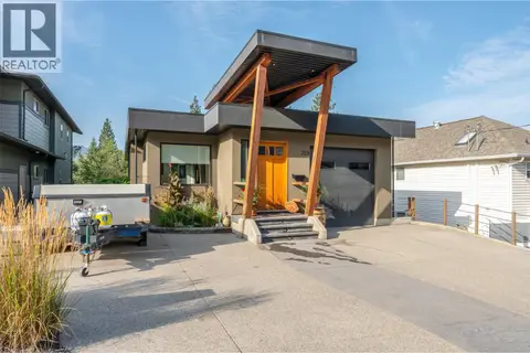 729 CREEKSIDE Road