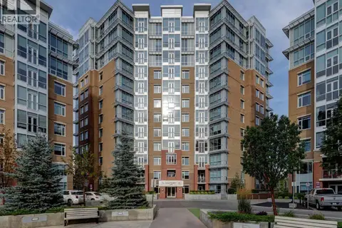 604, 32 Varsity Estates Circle NW