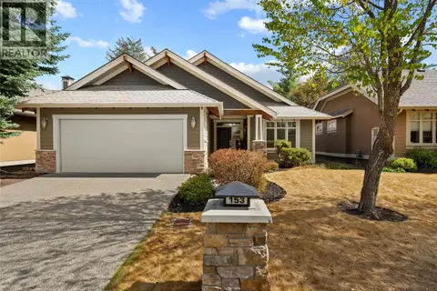 153 Mashie Crescent