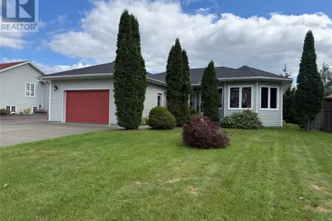 8 Harmsworth Drive