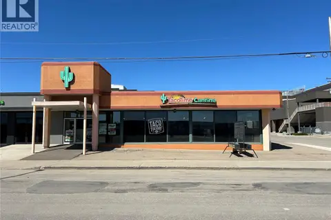 204 Manitoba STREET W