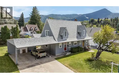 204 DIANA Crescent