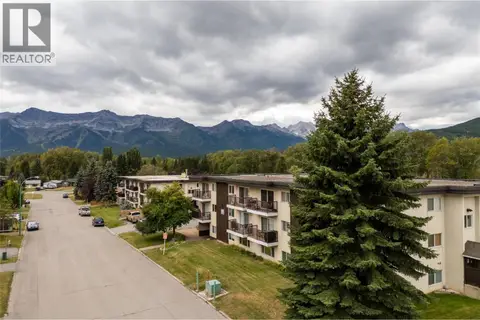 51 Ridgemont Drive Unit# 303