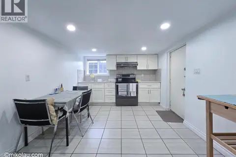1XX GILMORE AVE