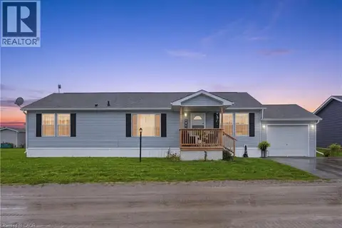 27 HICKORY Hollow